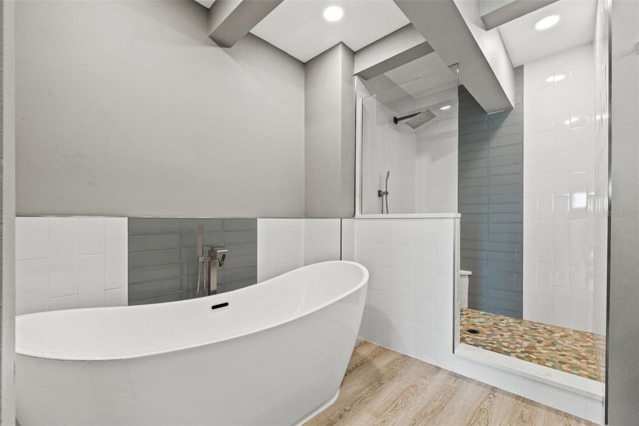 12400 Capri Circle N, Treasure Island, FL 33706 Photo