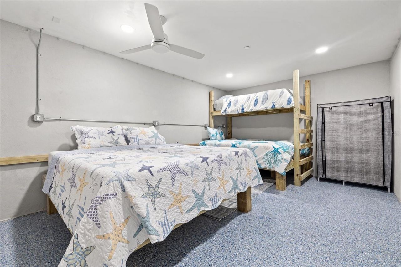 12400 Capri Circle N, Treasure Island, FL 33706 Photo