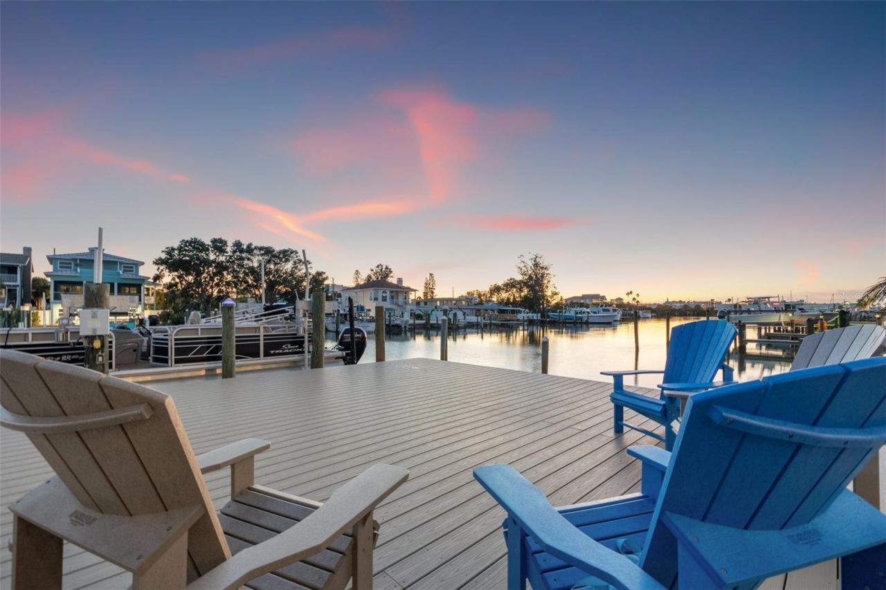 12400 Capri Circle N, Treasure Island, FL 33706 Photo