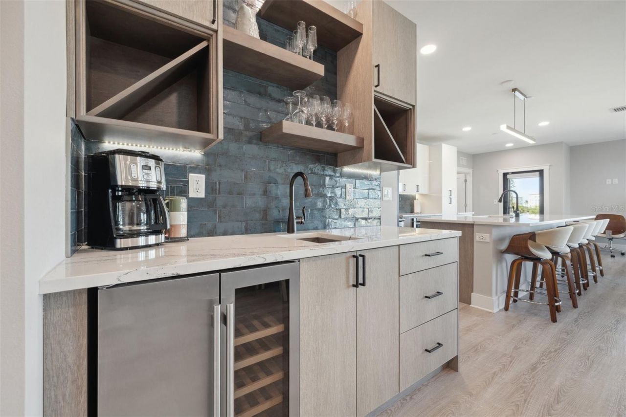 12400 Capri Circle N, Treasure Island, FL 33706 Photo