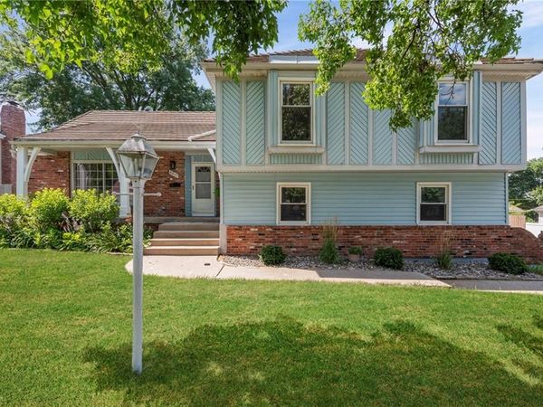 3511 NE 61st Terrace, Gladstone, MO 64119