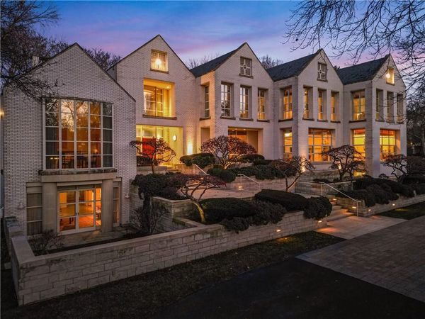 5801 Oakwood Road, Mission Hills, KS 66208