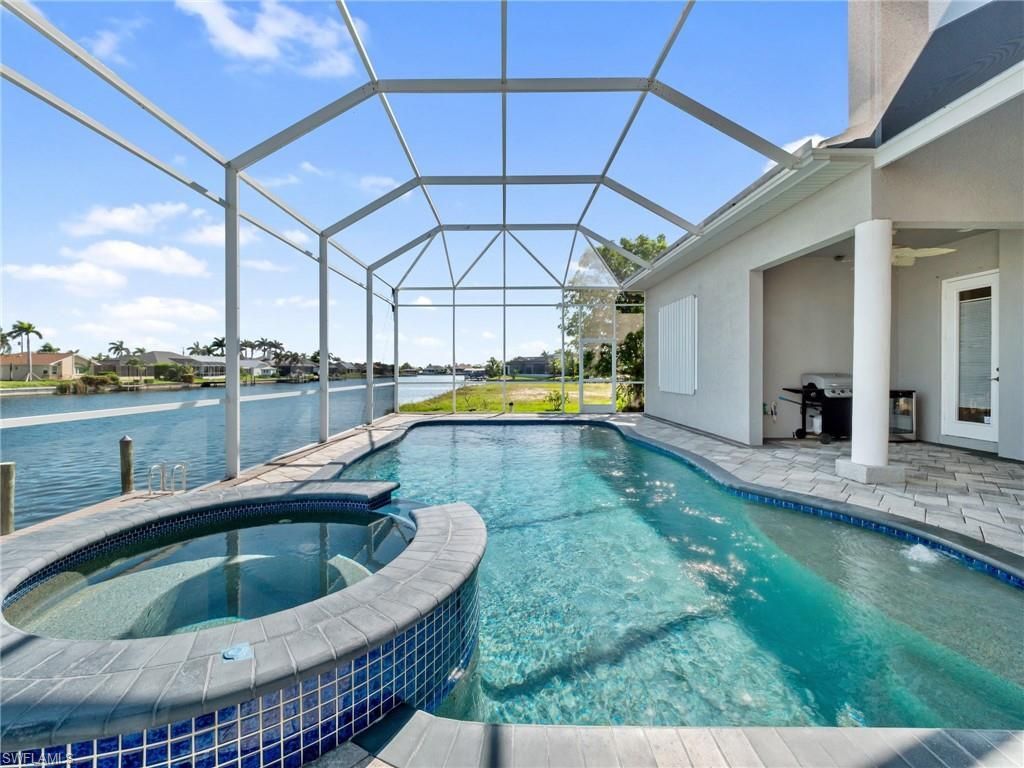 2705 SW 30th Ter, Cape Coral, FL 33914 Photo