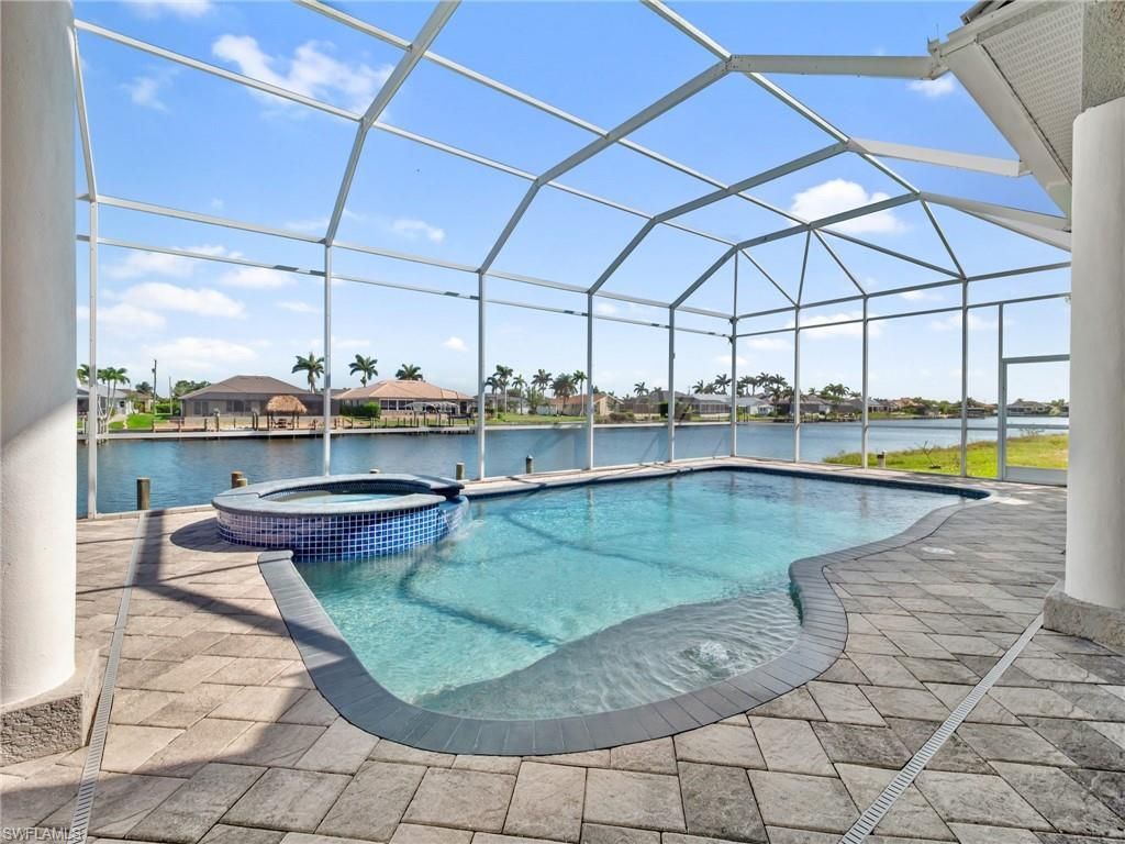 2705 SW 30th Ter, Cape Coral, FL 33914 Photo