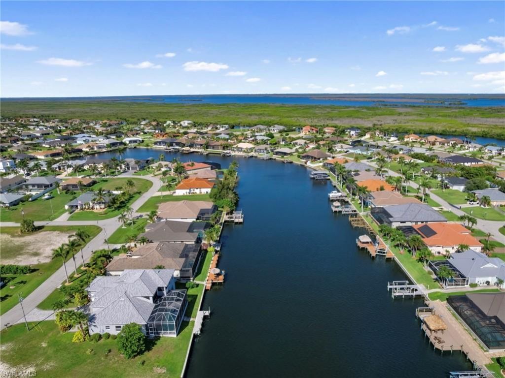 2705 SW 30th Ter, Cape Coral, FL 33914 Photo