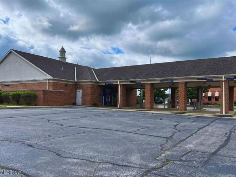5380 N Abbe Road, Elyria, OH 44035 Photo 2