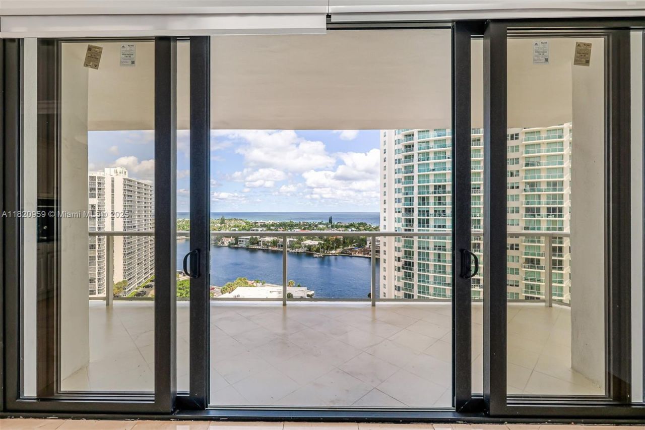 20281 E Country Club Dr, Unit 1412, Aventura, FL 33180 Photo