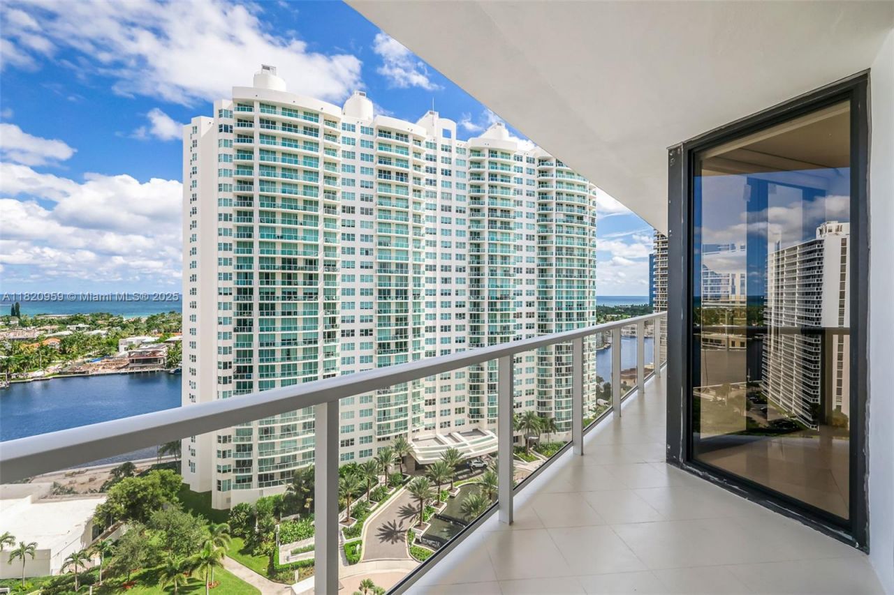 20281 E Country Club Dr, Unit 1412, Aventura, FL 33180 Photo