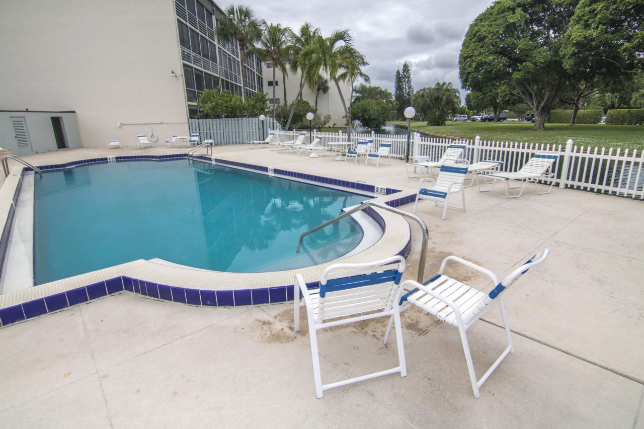 896 N Federal Highway, Unit 324, Lantana, FL 33462 Photo