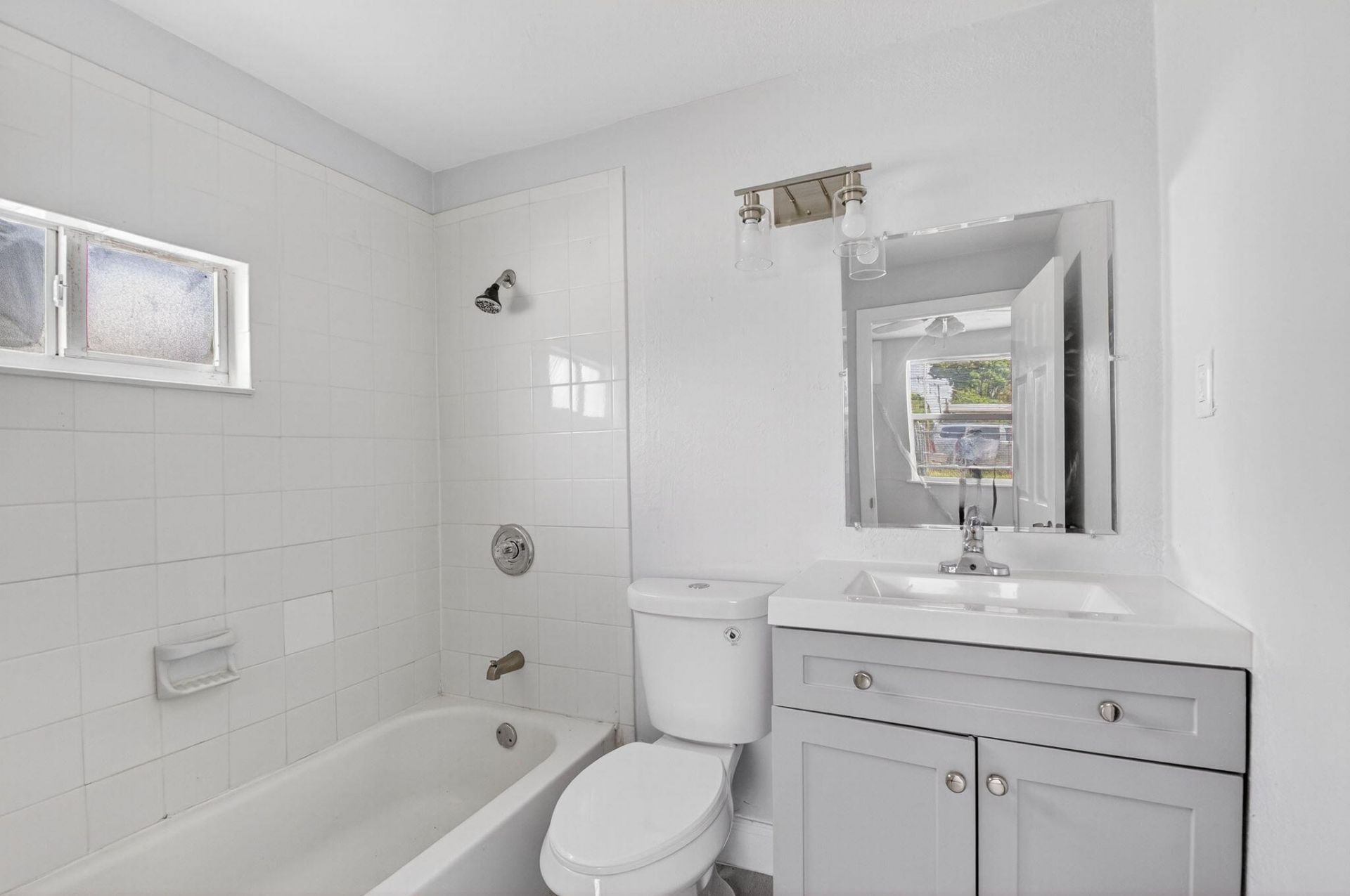 323 S E Street, Lake Worth Beach, FL 33460 Photo