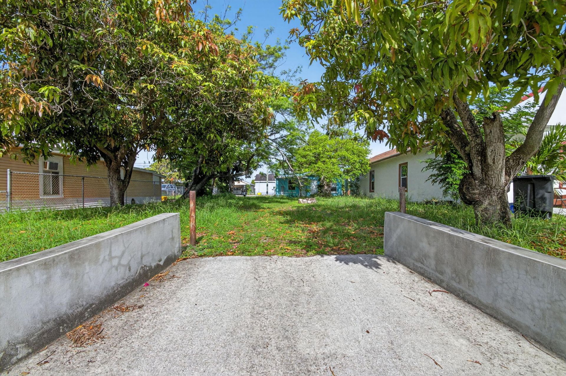 323 S E Street, Lake Worth Beach, FL 33460 Photo