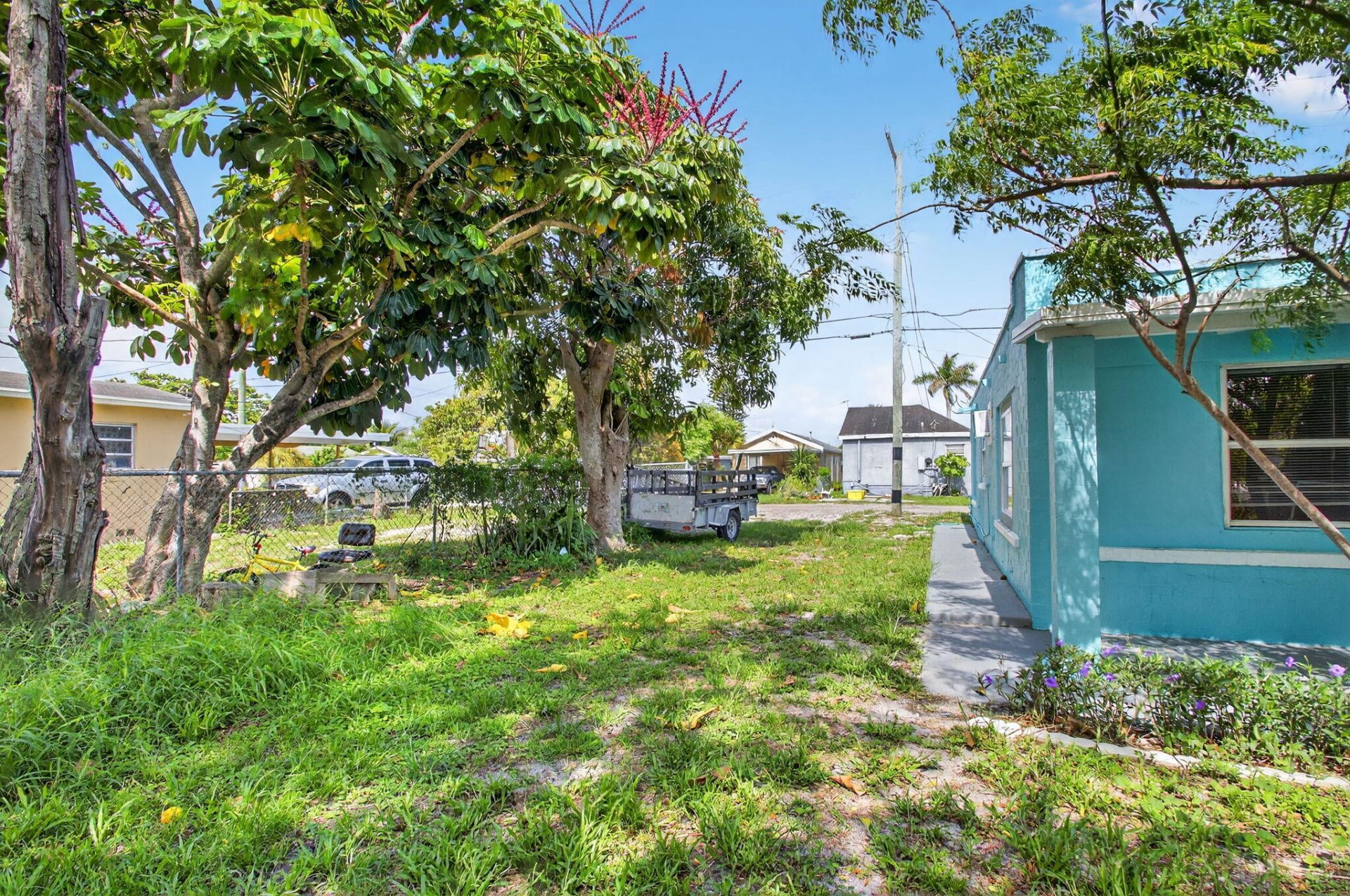 323 S E Street, Lake Worth Beach, FL 33460 Photo