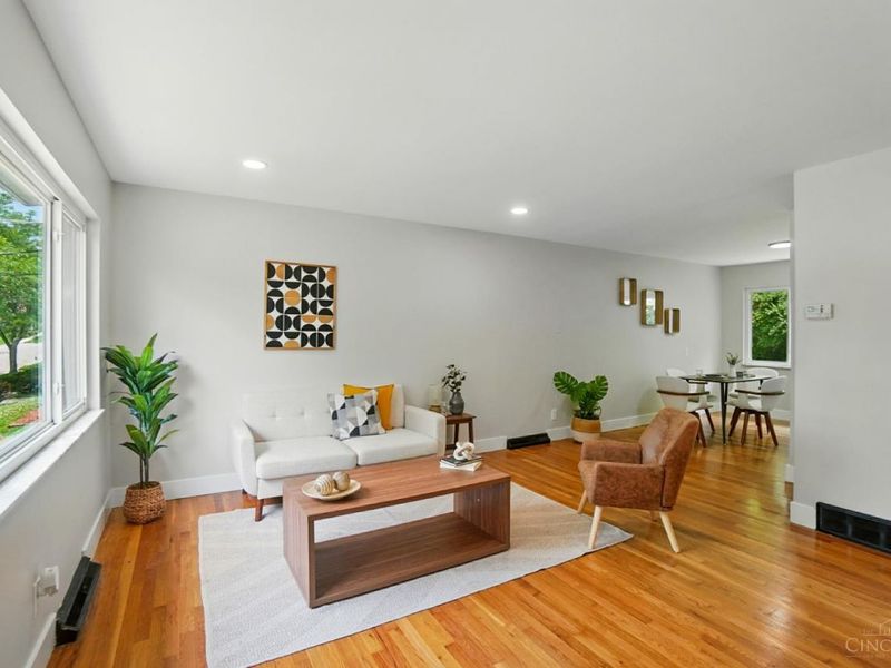 2962 Aquadale Lane, Cincinnati, OH 45211 Photo 10