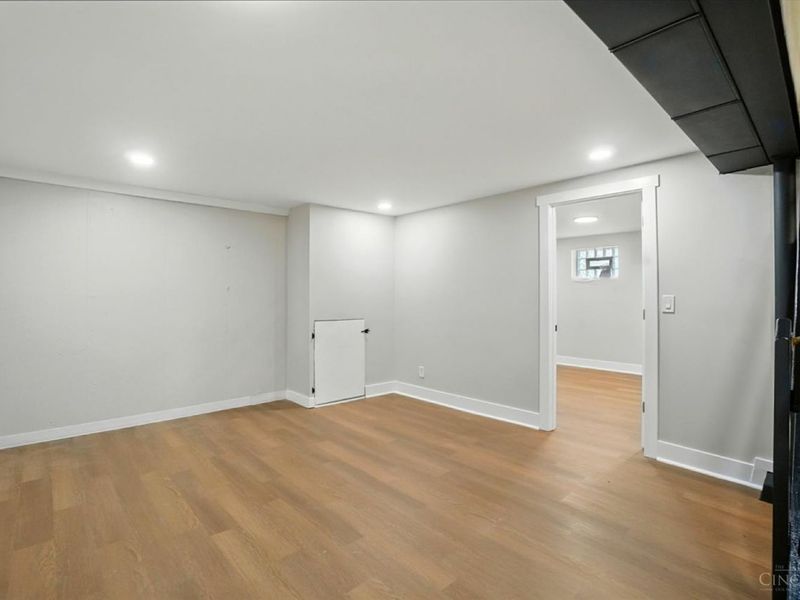 2962 Aquadale Lane, Cincinnati, OH 45211 Photo 36