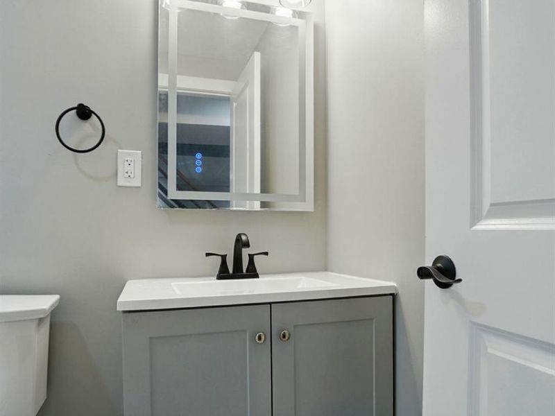 2962 Aquadale Lane, Cincinnati, OH 45211 Photo 43