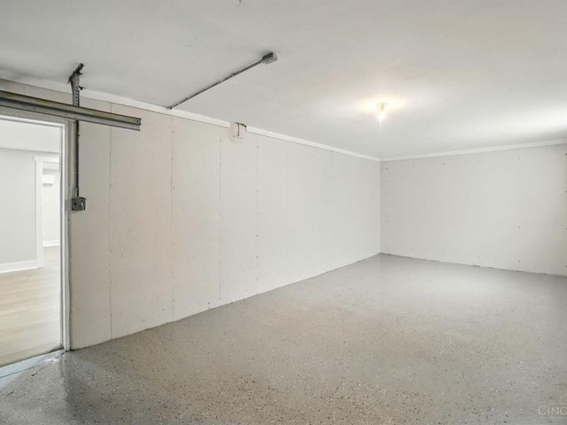 2962 Aquadale Lane, Cincinnati, OH 45211 Photo 46