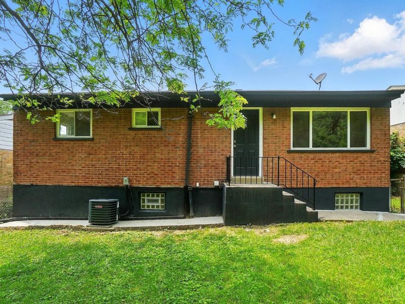 2962 Aquadale Lane, Cincinnati, OH 45211 Photo 47