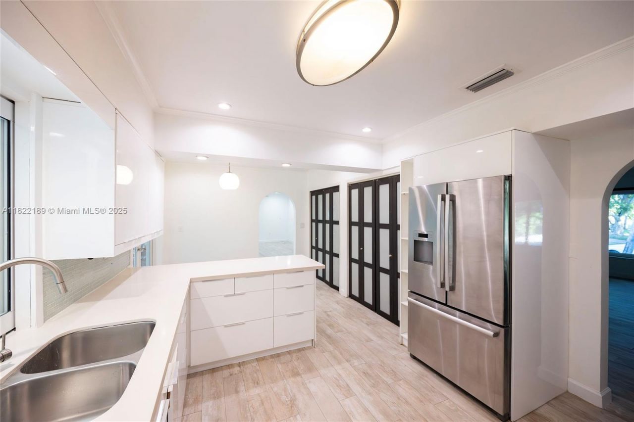 13200 SW 59th Ave, Pinecrest, FL 33156 Photo