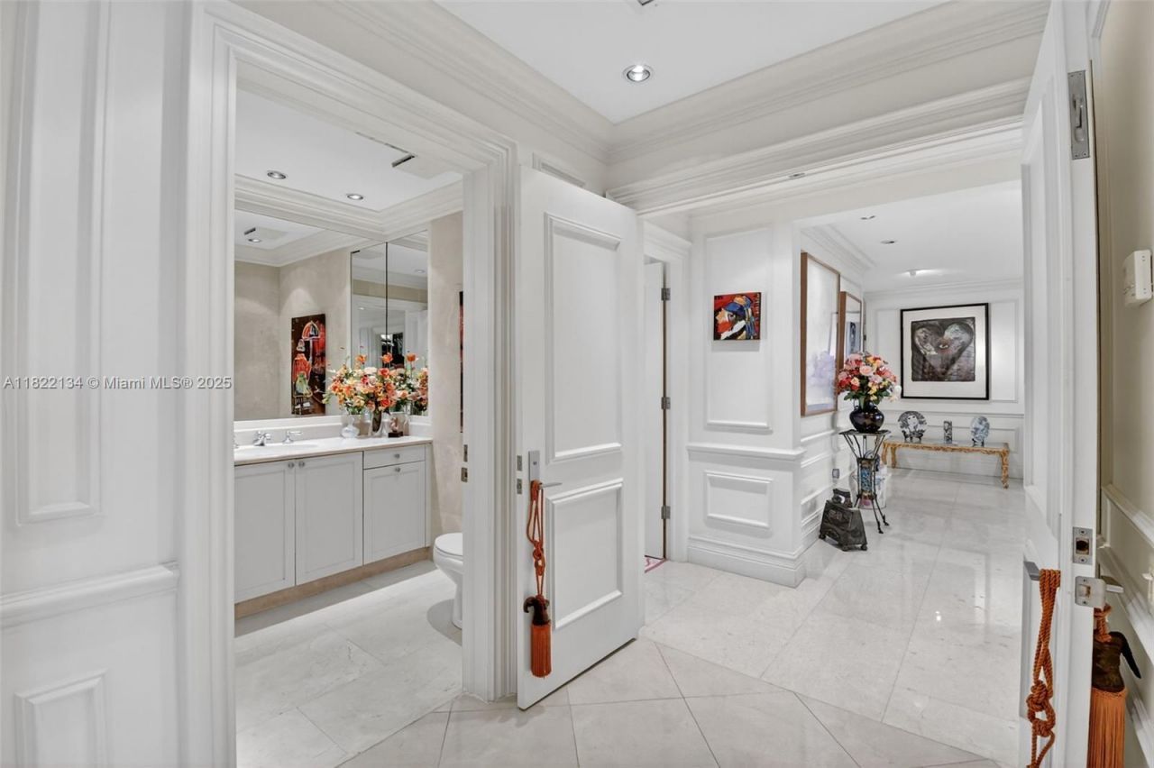 19925 NE 39th Pl, Unit 404, Aventura, FL 33180 Photo