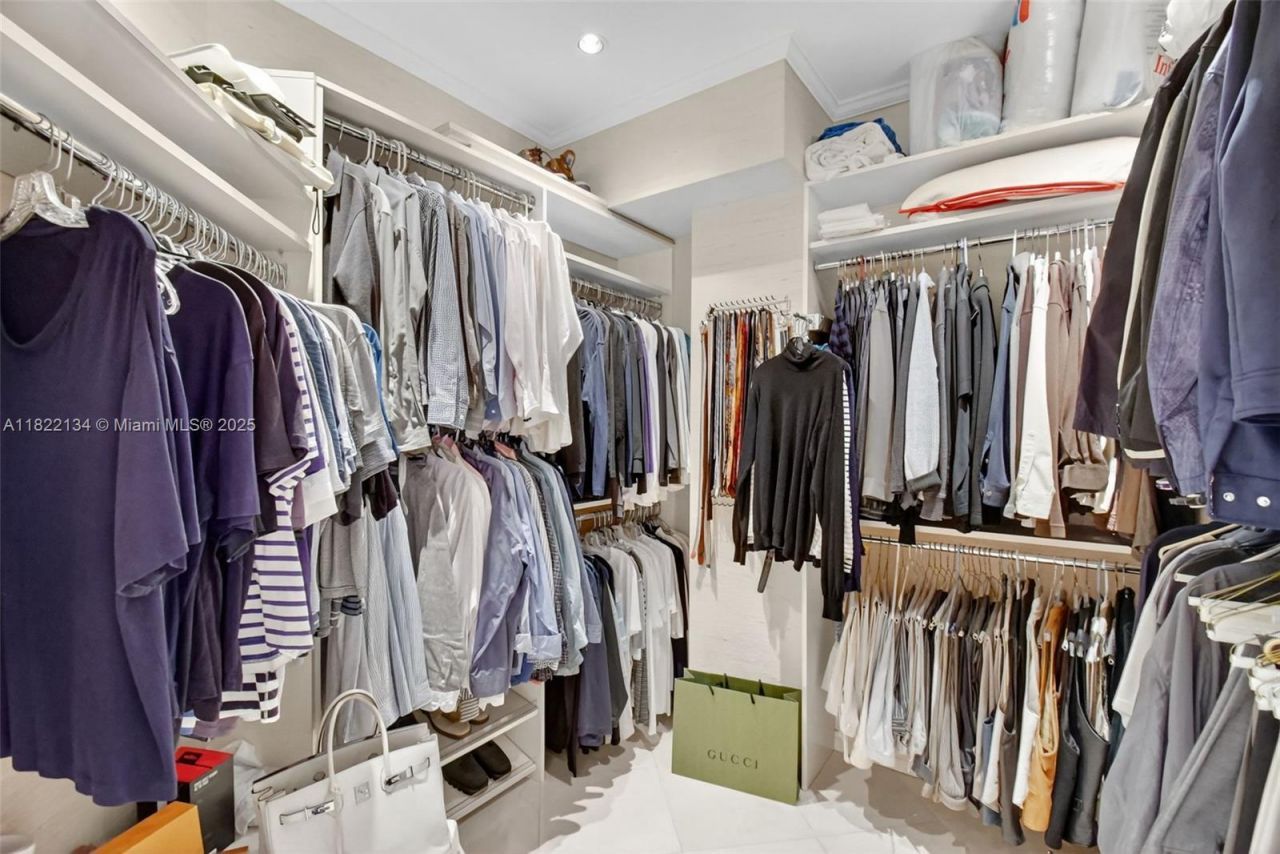 19925 NE 39th Pl, Unit 404, Aventura, FL 33180 Photo