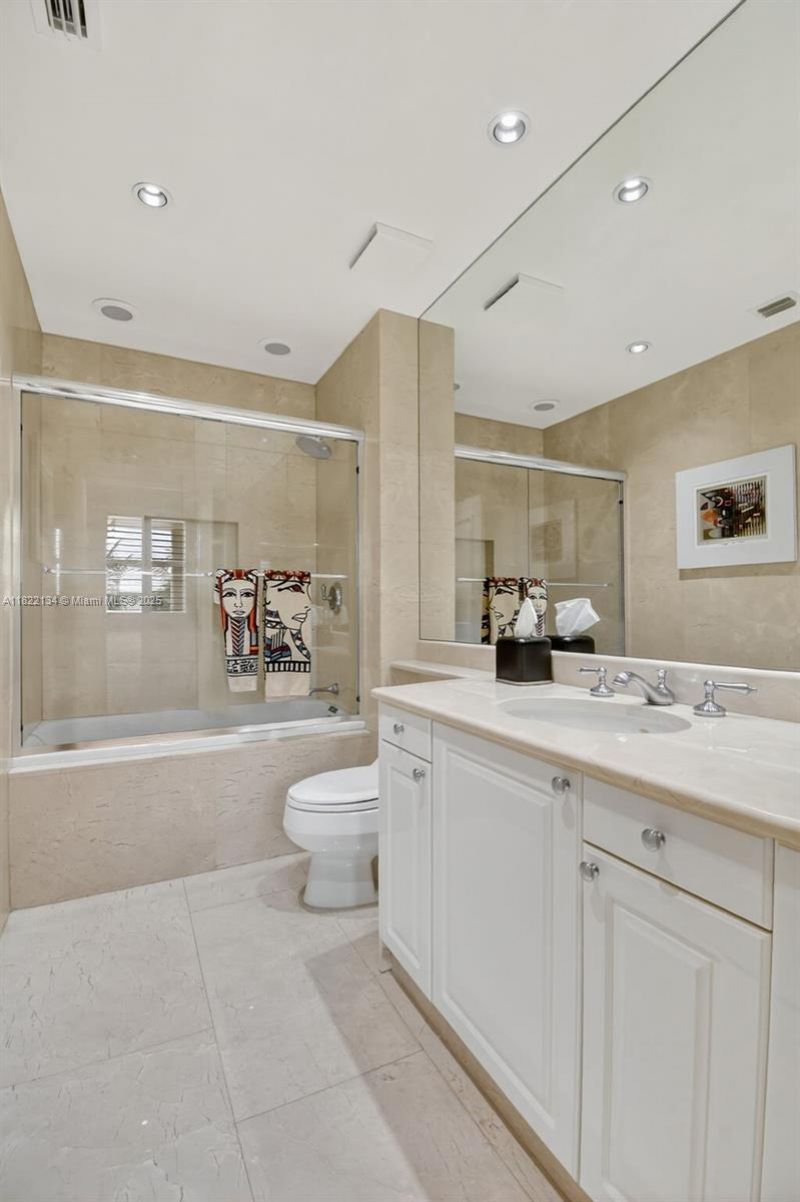 19925 NE 39th Pl, Unit 404, Aventura, FL 33180 Photo