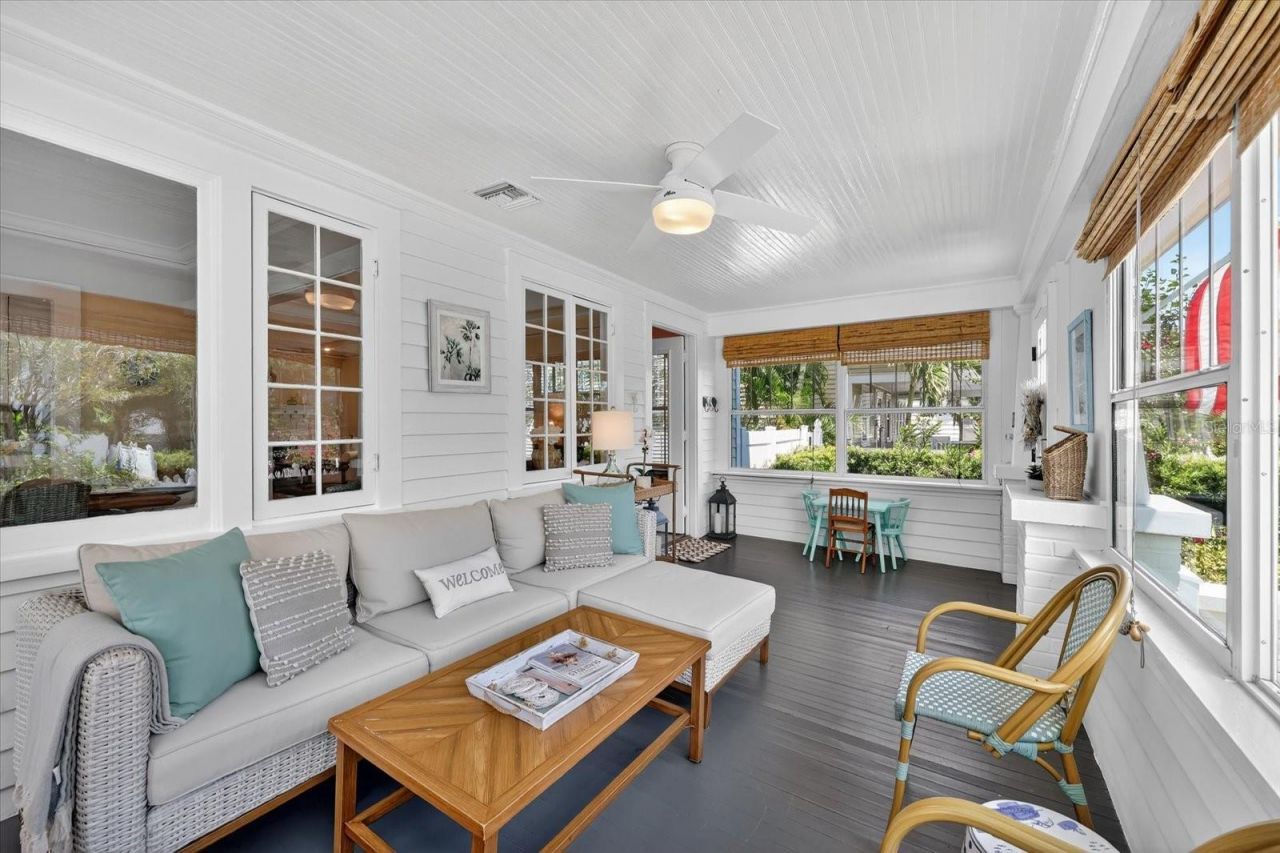 235 10th Avenue Ne, Saint Petersburg, FL 33701 Photo