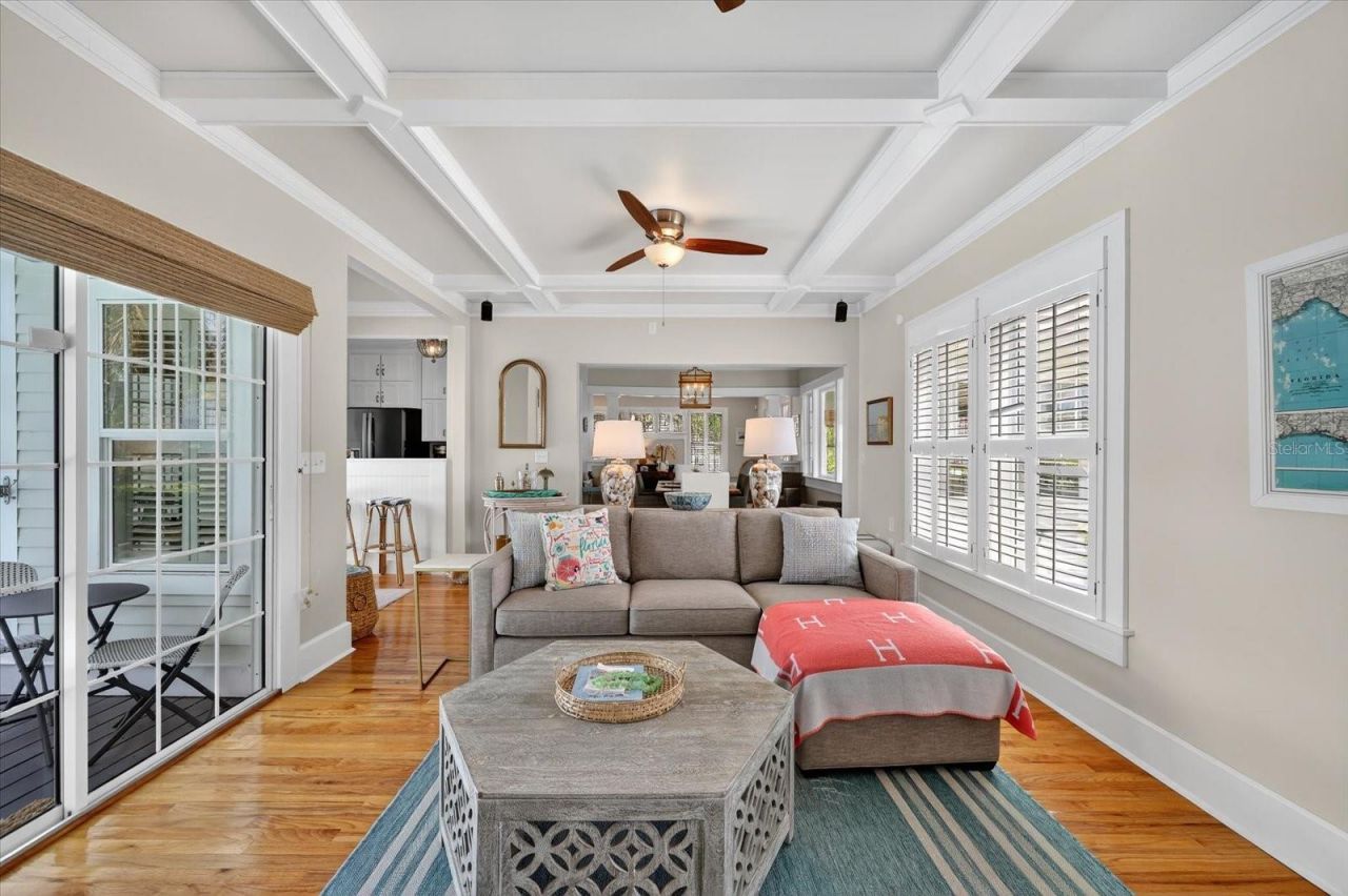 235 10th Avenue Ne, Saint Petersburg, FL 33701 Photo