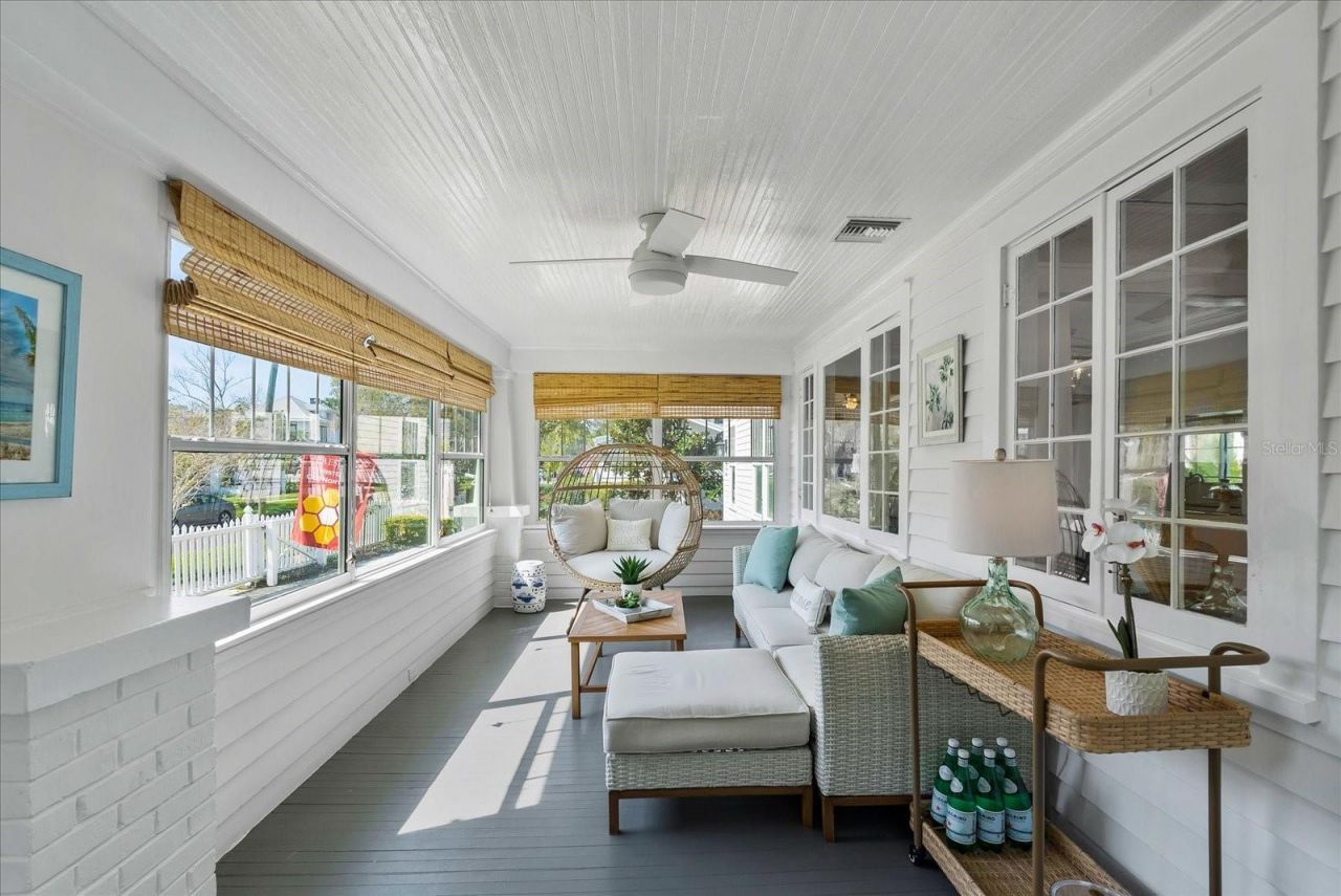 235 10th Avenue Ne, Saint Petersburg, FL 33701 Photo