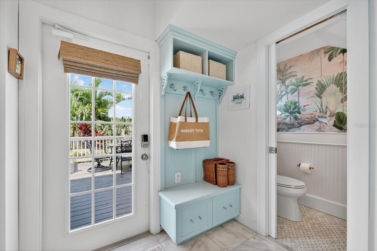 235 10th Avenue Ne, Saint Petersburg, FL 33701 Photo