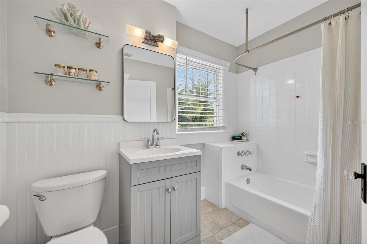 235 10th Avenue Ne, Saint Petersburg, FL 33701 Photo