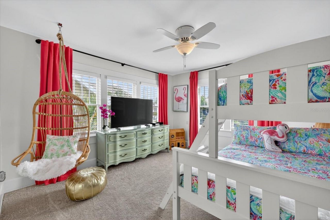 235 10th Avenue Ne, Saint Petersburg, FL 33701 Photo