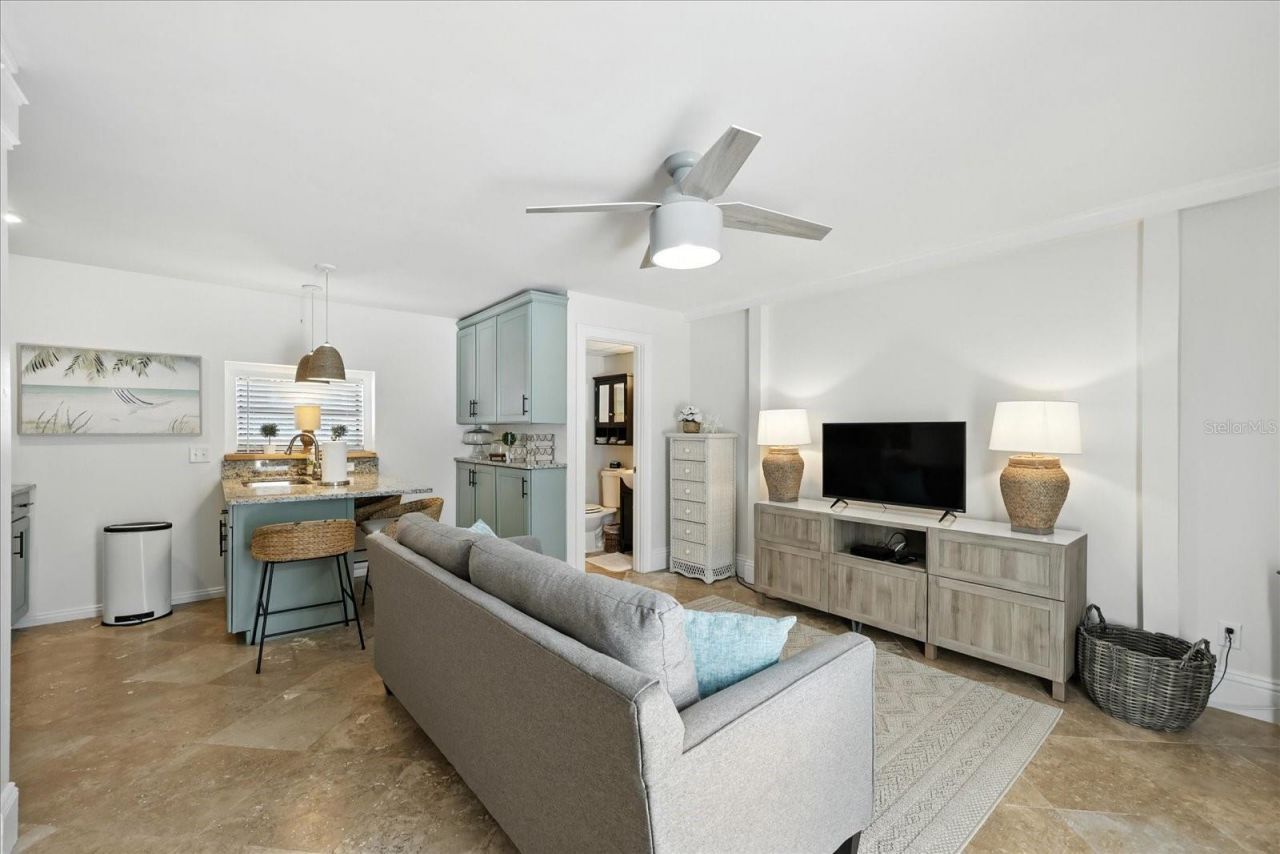 235 10th Avenue Ne, Saint Petersburg, FL 33701 Photo