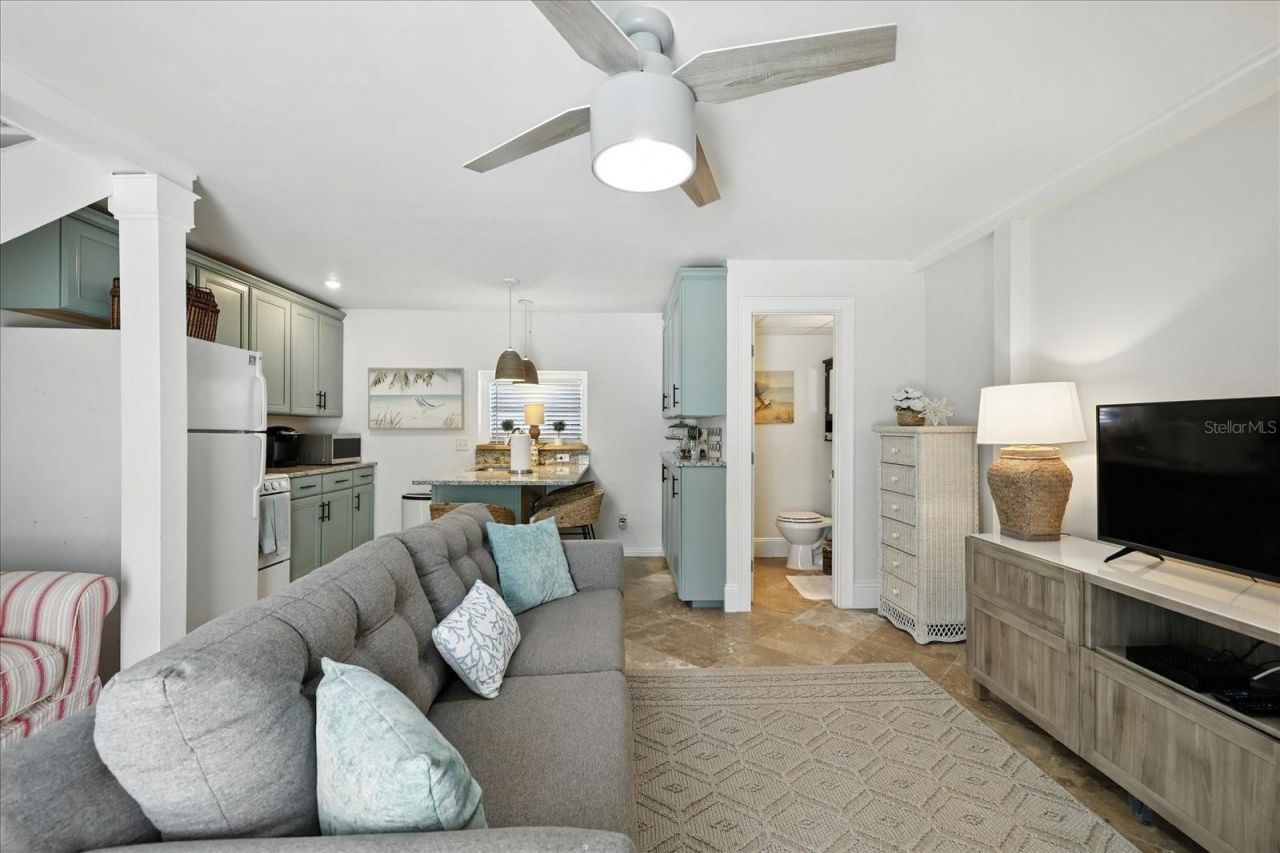 235 10th Avenue Ne, Saint Petersburg, FL 33701 Photo