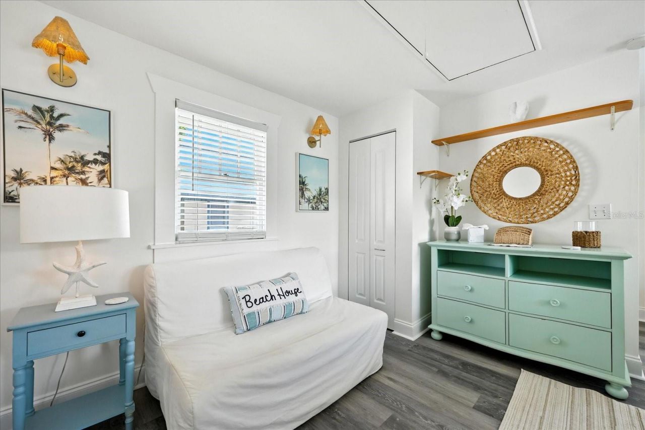 235 10th Avenue Ne, Saint Petersburg, FL 33701 Photo