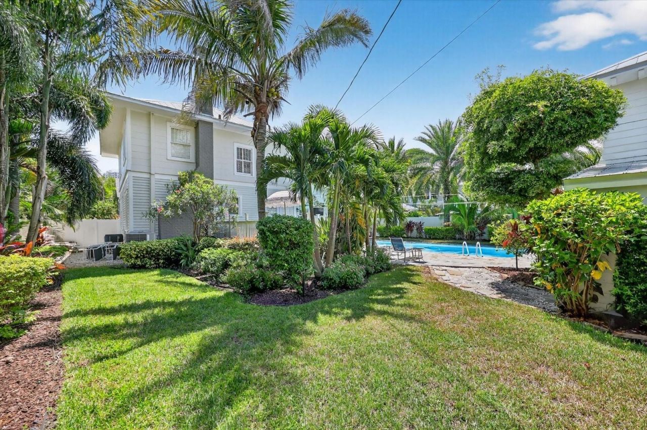 235 10th Avenue Ne, Saint Petersburg, FL 33701 Photo