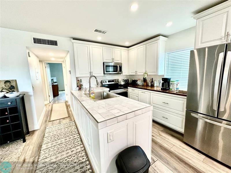 710 Flanders O, Unit 710, Delray Beach, FL 33484 Photo