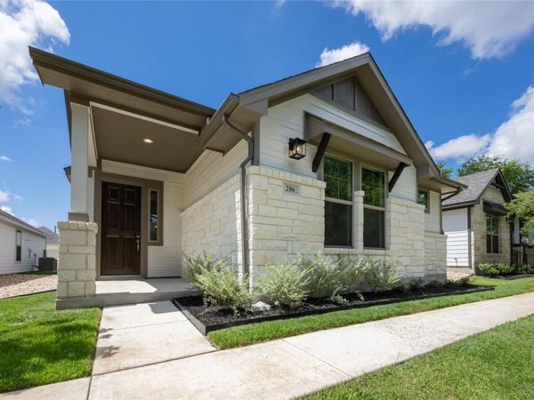 286 Orleanian DR, Buda, TX 78610
