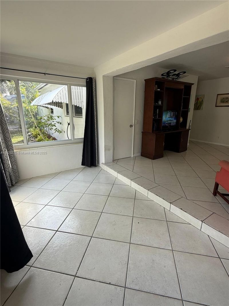 205 SW 21st Way, Fort Lauderdale, FL 33312 Photo