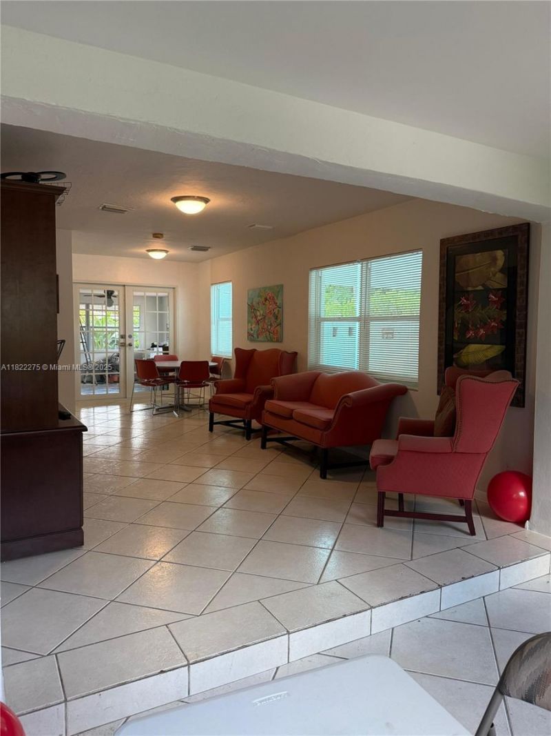 205 SW 21st Way, Fort Lauderdale, FL 33312 Photo