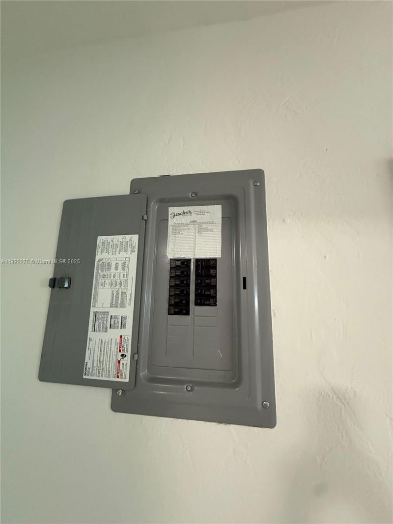 205 SW 21st Way, Fort Lauderdale, FL 33312 Photo