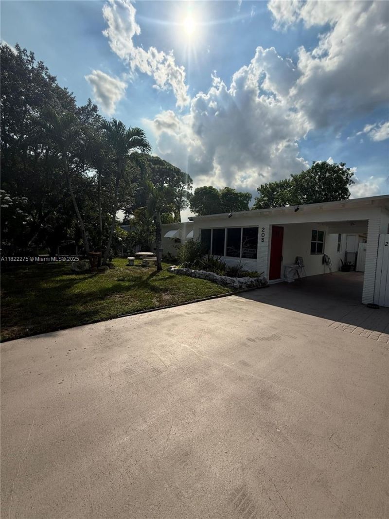 205 SW 21st Way, Fort Lauderdale, FL 33312 Photo