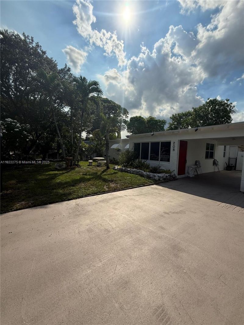205 SW 21st Way, Fort Lauderdale, FL 33312 Photo