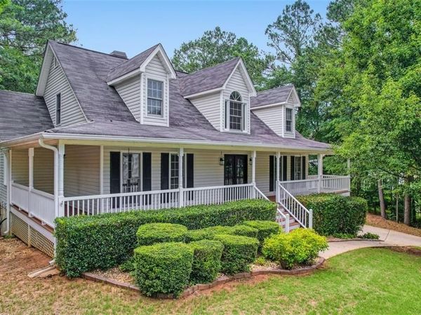 212 WARRENTON Drive, Douglasville, GA 30134