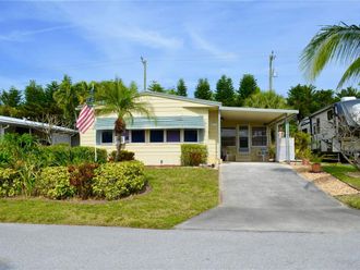 8031 SE HOMESTEAD AVENUE Hobe Sound, FL 33455
