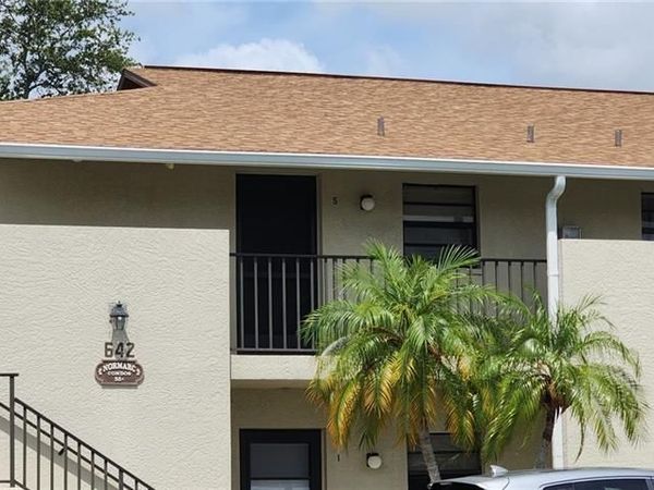 642 SE 13th PL, Unit 5, CAPE CORAL, FL 33990