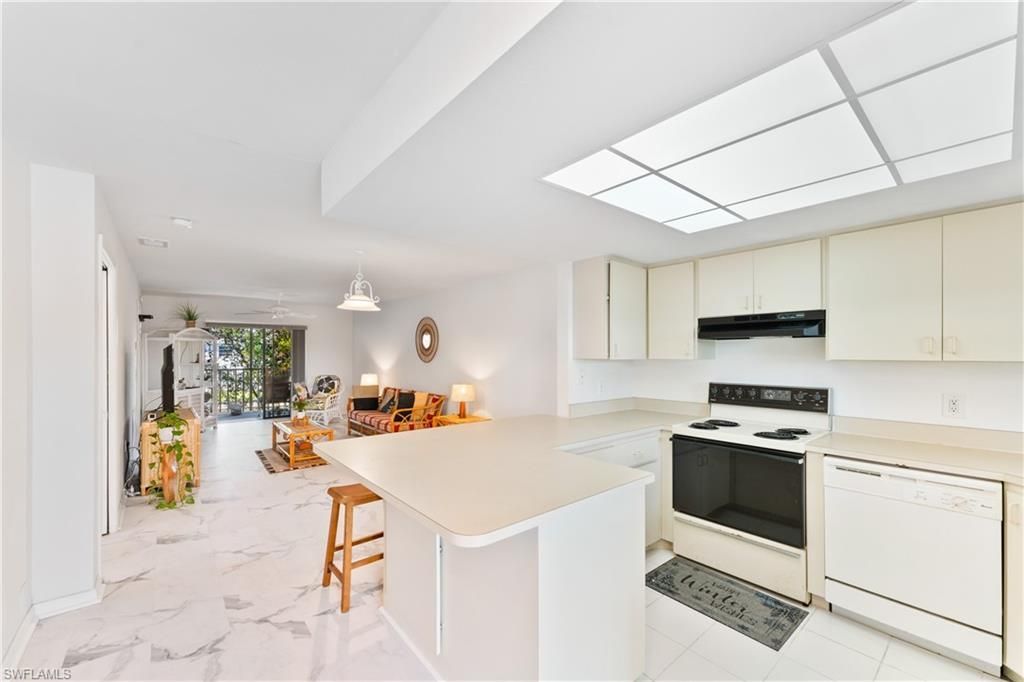 642 SE 13th Pl, Unit 5, Cape Coral, FL 33990 Photo