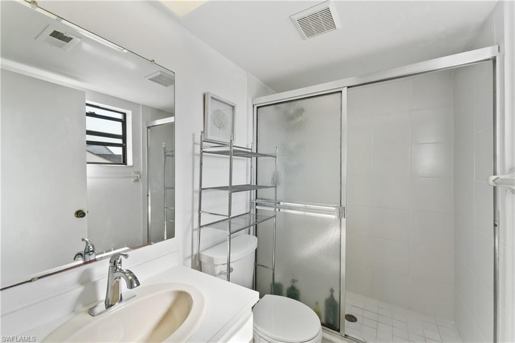 642 SE 13th Pl, Unit 5, Cape Coral, FL 33990 Photo