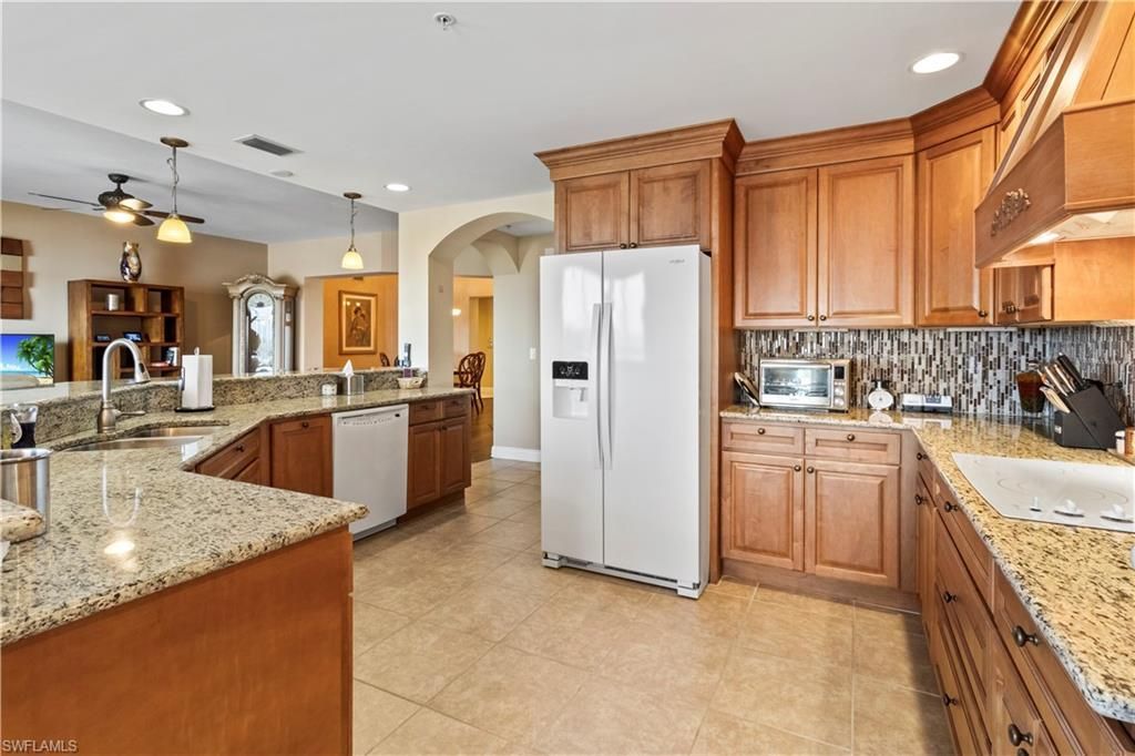 6021 Silver King Blvd, Unit 302, Cape Coral, FL 33914 Photo