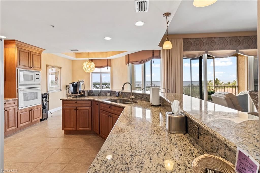 6021 Silver King Blvd, Unit 302, Cape Coral, FL 33914 Photo