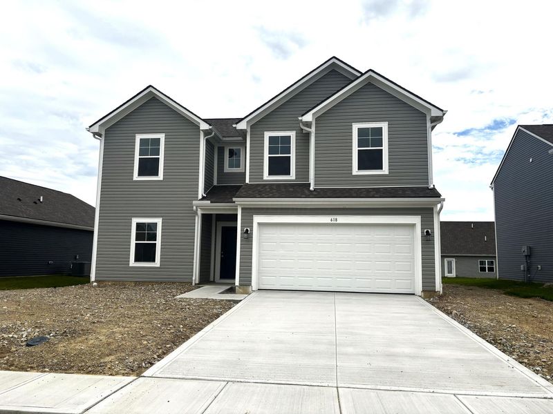 618 Lois Lane, London, OH 43140 Photo 1